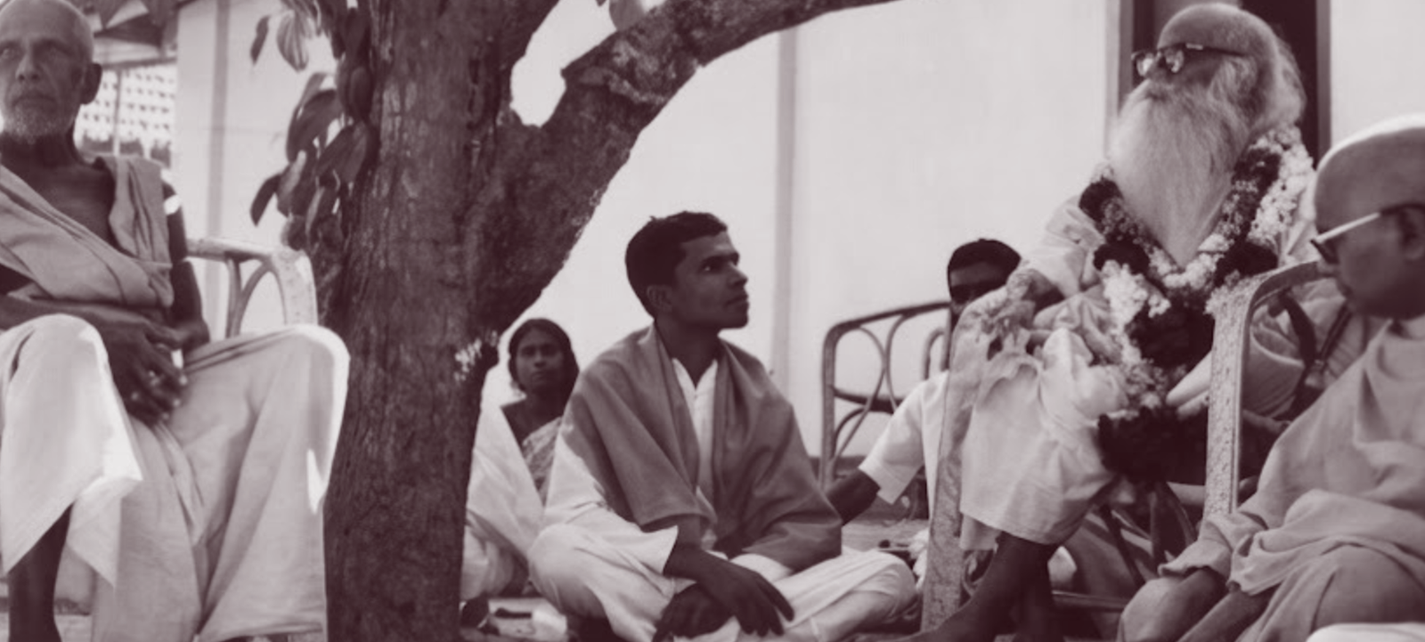 ആത്മീയ ദീക്ഷയും നേതൃത്വവും